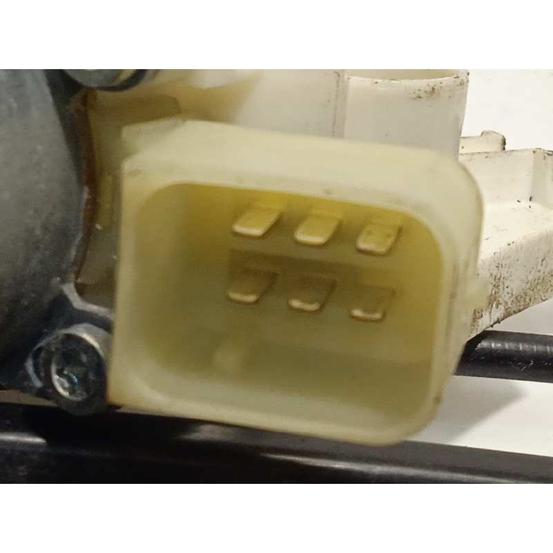 Recambio de elevalunas trasero derecho para mercedes-benz clase cls (w219) 350 (219.356) referencia OEM IAM A2197300846  9986051