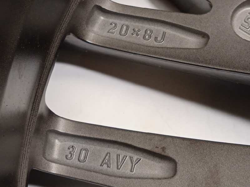 Recambio de llanta para lexus rx (agl20) 450h referencia OEM IAM 4261A48170  