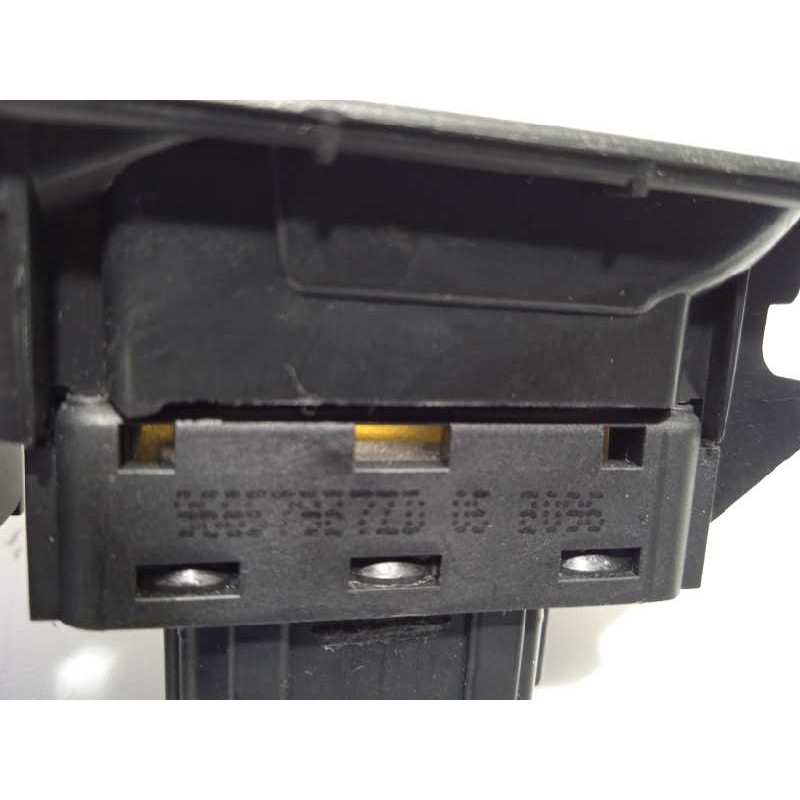 Recambio de mando elevalunas delantero derecho para citroën c-elysée exclusive referencia OEM IAM 96766662ZD  96657927ZD