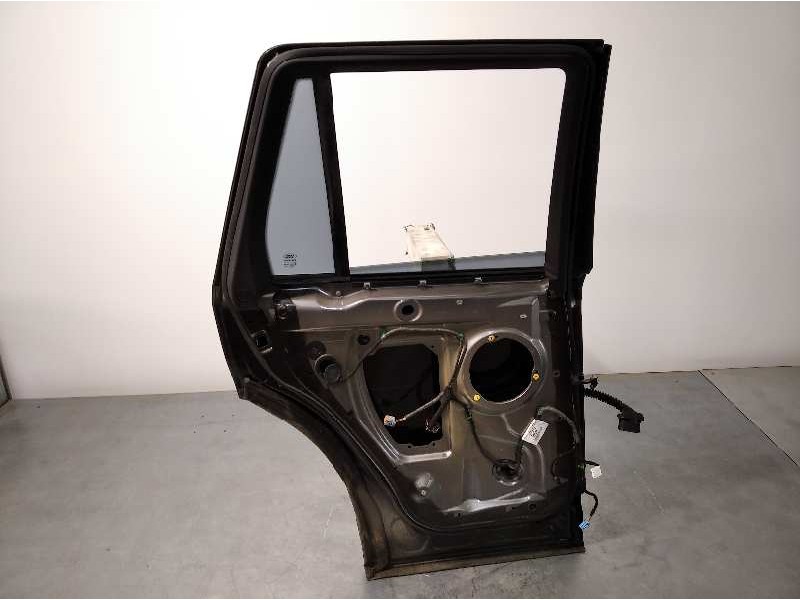 Recambio de puerta trasera izquierda para land rover freelander (lr2) 2.2 td4 cat referencia OEM IAM LR001613  