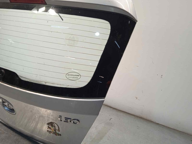 Recambio de porton trasero para hyundai i30 1.4 cat referencia OEM IAM 737002R010  