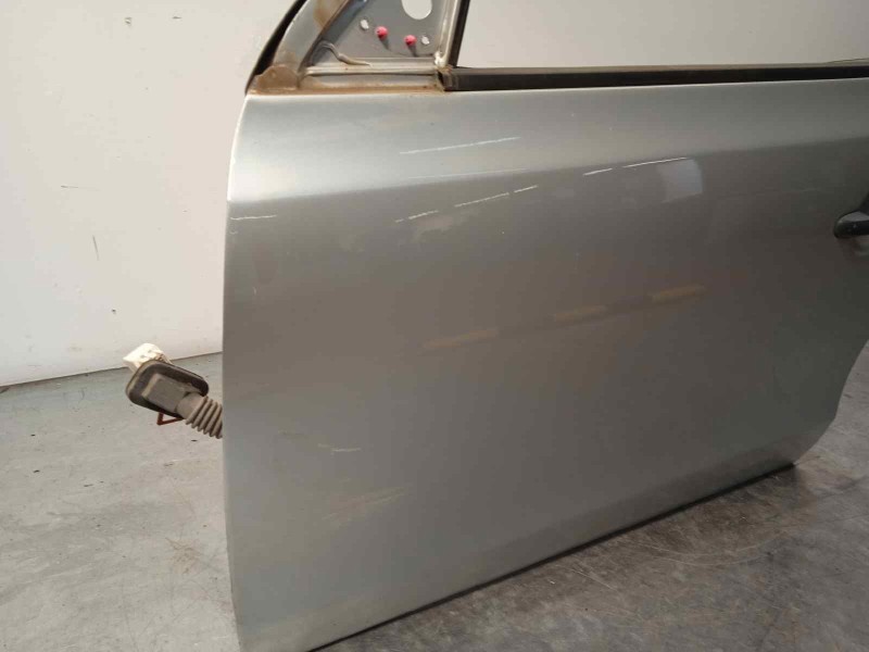 Recambio de puerta delantera izquierda para hyundai i30 1.4 cat referencia OEM IAM 760032R010  