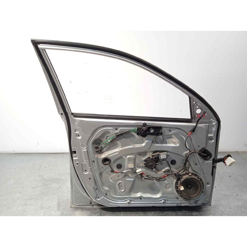 Recambio de puerta delantera izquierda para hyundai i30 1.4 cat referencia OEM IAM 760032R010  