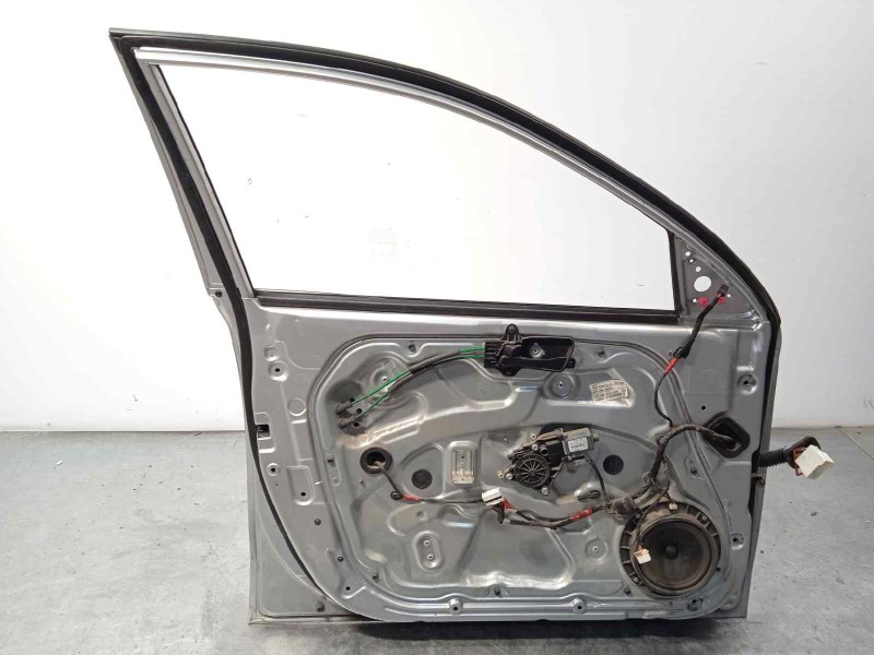 Recambio de puerta delantera izquierda para hyundai i30 1.4 cat referencia OEM IAM 760032R010  