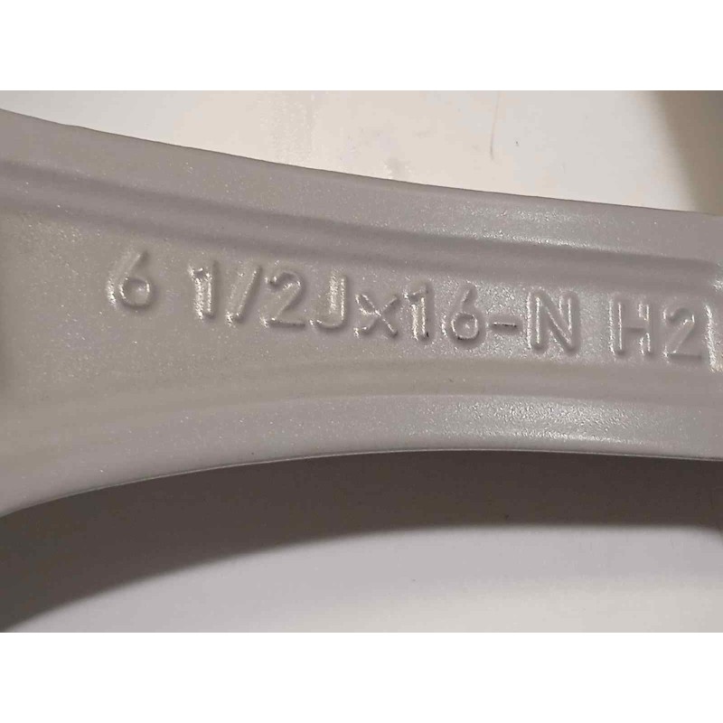 Recambio de llanta para bmw serie 3 touring (g21) 320d referencia OEM IAM 6876921  36116876921