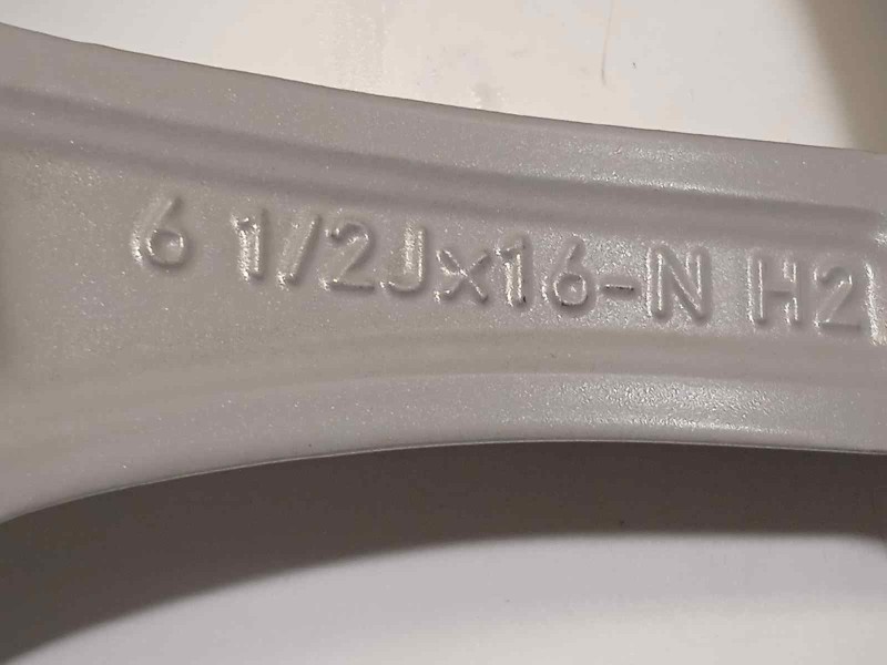 Recambio de llanta para bmw serie 3 touring (g21) 320d referencia OEM IAM 6876921  36116876921