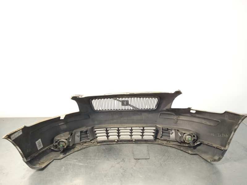 Recambio de paragolpes delantero para volvo v50 familiar 2.0 diesel cat referencia OEM IAM 39991834  