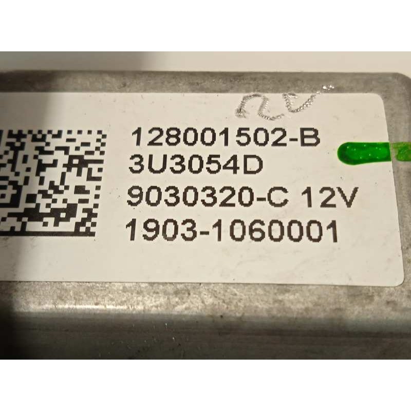 Recambio de elevalunas delantero izquierdo para renault clio iv 1.5 dci diesel fap referencia OEM IAM 128001502B  