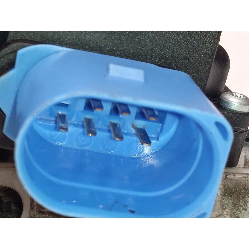 Recambio de cerradura puerta trasera izquierda para volkswagen touran (1t3) advance referencia OEM IAM 7L0839015H  