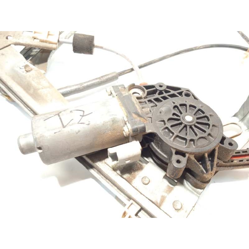 Recambio de elevalunas delantero izquierdo para peugeot 206 berlina xs referencia OEM IAM 9221F9  