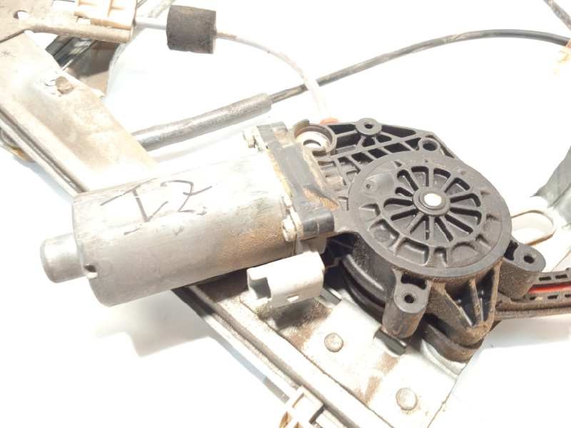 Recambio de elevalunas delantero izquierdo para peugeot 206 berlina xs referencia OEM IAM 9221F9  