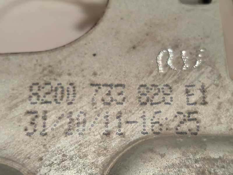 Recambio de elevalunas delantero derecho para dacia duster laureate 4x2 referencia OEM IAM 8200733828  