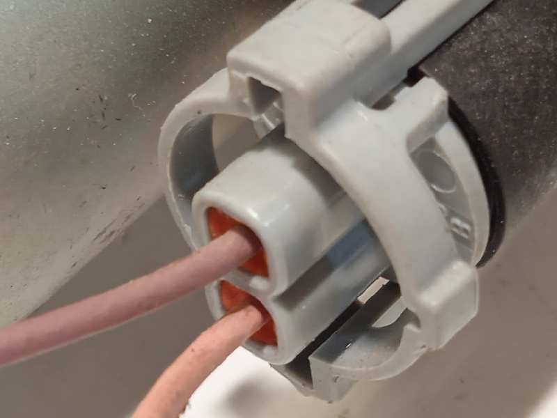 Recambio de elevalunas delantero derecho para dacia duster laureate 4x2 referencia OEM IAM 8200733828  