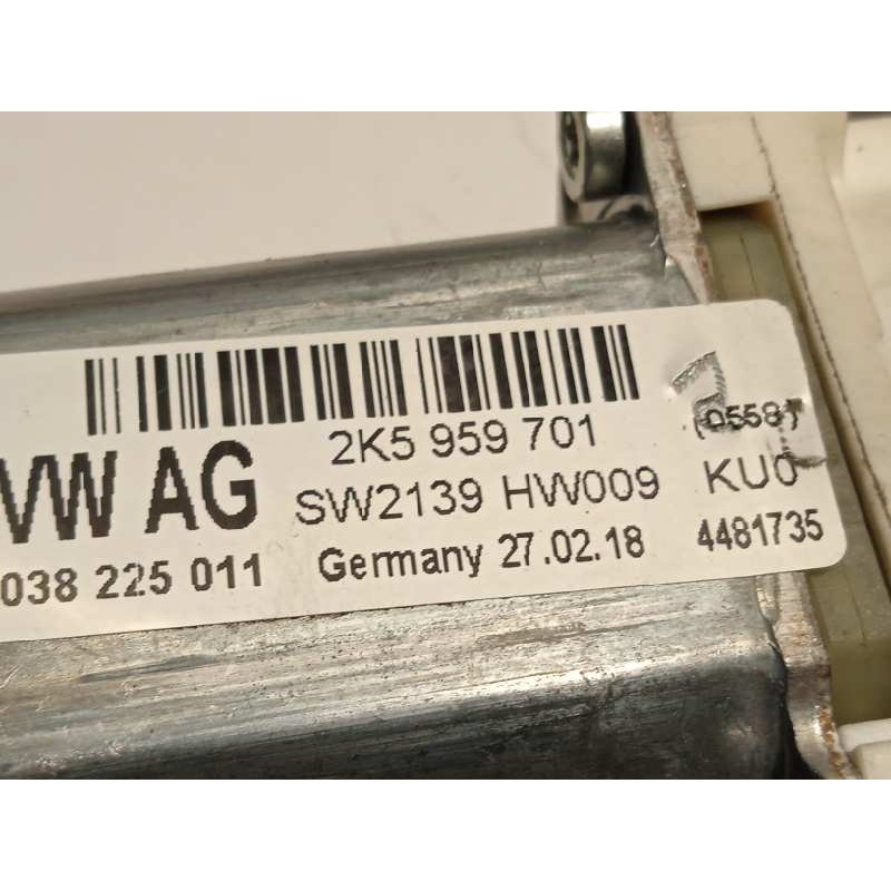 Recambio de elevalunas delantero izquierdo para volkswagen caddy furgón/kombi 2.0 tdi referencia OEM IAM 2K5837461  2K5959701