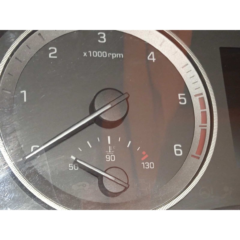 Recambio de cuadro instrumentos para hyundai tucson referencia OEM IAM 94023D7FB0  