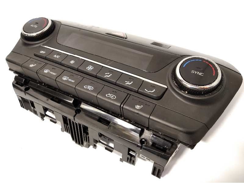 Recambio de mando climatizador para hyundai tucson 1.7 crdi cat referencia OEM IAM 97250D7231TRY  