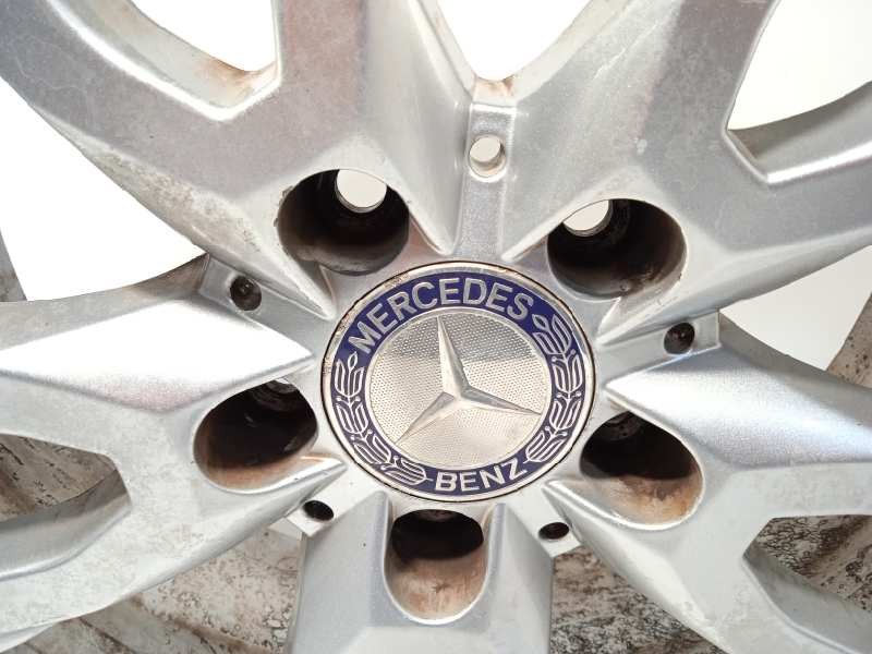 Recambio de llanta para mercedes-benz clase gla (w156) gla 200 cdi (156.908) referencia OEM IAM A1564010200  
