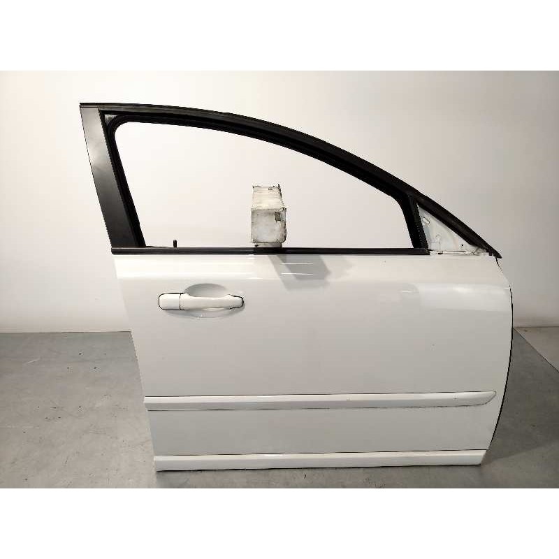 Recambio de puerta delantera derecha para volvo s40 berlina 2.0 diesel cat referencia OEM IAM 31335444  