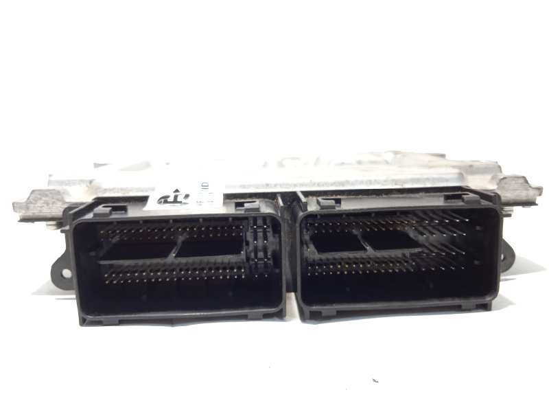 Recambio de centralita motor uce para volvo v60 familiar referencia OEM IAM 31452623  2797009612