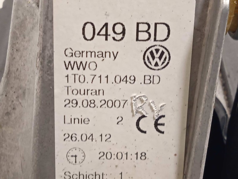 Recambio de palanca cambio para volkswagen touran (1t3) advance referencia OEM IAM 1T0711049BD  
