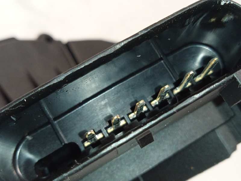 Recambio de cerradura puerta delantera derecha para volvo v60 familiar referencia OEM IAM 31301740  