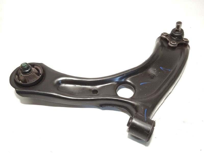 Recambio de brazo suspension inferior delantero izquierdo para hyundai tucson referencia OEM IAM 54500D7000  