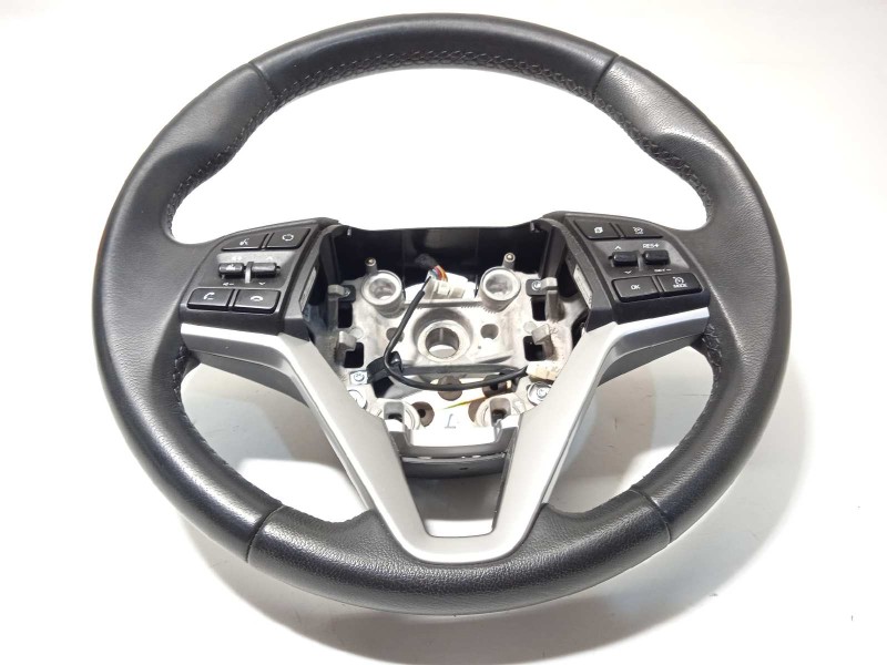 Recambio de volante para hyundai tucson referencia OEM IAM 56100D7AN0TRY  