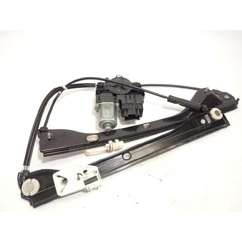 Recambio de elevalunas delantero derecho para skoda fabia familiar 1.0 referencia OEM IAM 6V0837462B  2Q2959882