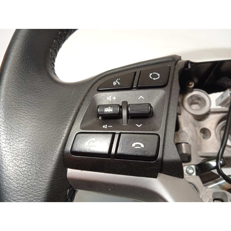 Recambio de volante para hyundai tucson referencia OEM IAM 56100D7AN0TRY  