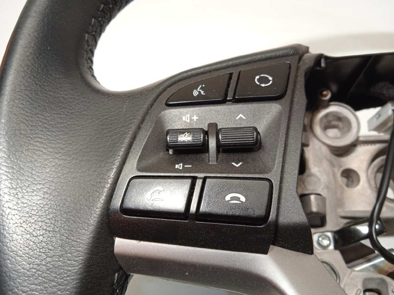 Recambio de volante para hyundai tucson referencia OEM IAM 56100D7AN0TRY  