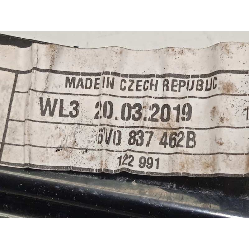 Recambio de elevalunas delantero derecho para skoda fabia familiar 1.0 referencia OEM IAM 6V0837462B  2Q2959882