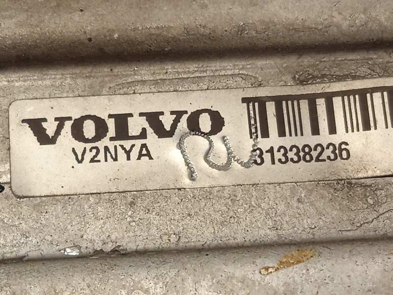 Recambio de intercooler para volvo v60 familiar referencia OEM IAM 31338236  