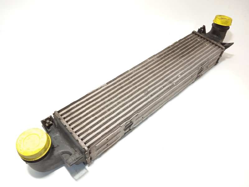 Recambio de intercooler para volvo v60 familiar referencia OEM IAM 31338236  