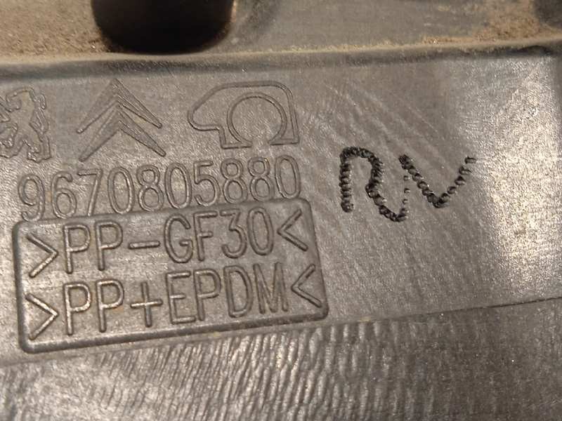 Recambio de tapa exterior combustible para peugeot 508 1.6 e-hdi fap referencia OEM IAM 9670805880  