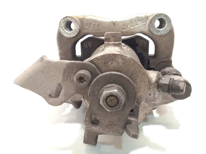 Recambio de pinza freno trasera derecha para skoda fabia familiar 1.0 referencia OEM IAM 6R0615424  