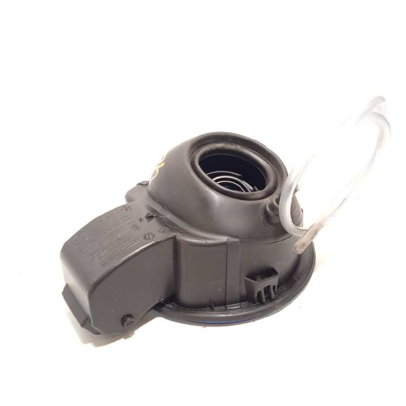 Recambio de tapa exterior combustible para skoda fabia familiar 1.0 referencia OEM IAM 6V9809999  