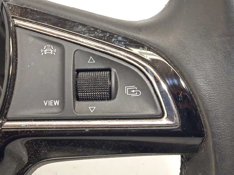 Recambio de volante para skoda fabia familiar 1.0 referencia OEM IAM 5E0419091BQ  5E0419091BQCWE