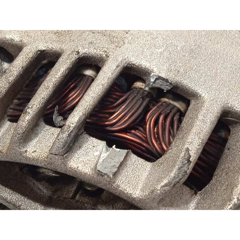 Recambio de alternador para jeep renegade 1.6 m-jet cat referencia OEM IAM 51884351  MS1012101710