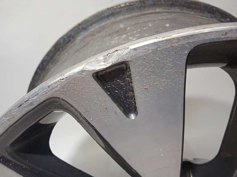 Recambio de llanta para kia cee´d sporty wagon 1.6 crdi cat referencia OEM IAM 52910A2800  