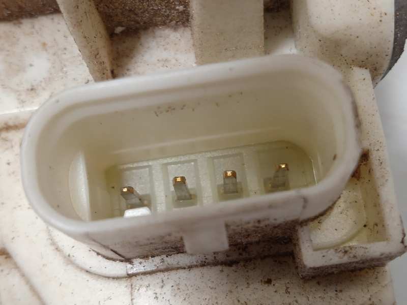 Recambio de cerradura puerta trasera izquierda para jeep renegade 1.6 m-jet cat referencia OEM IAM 52082563  