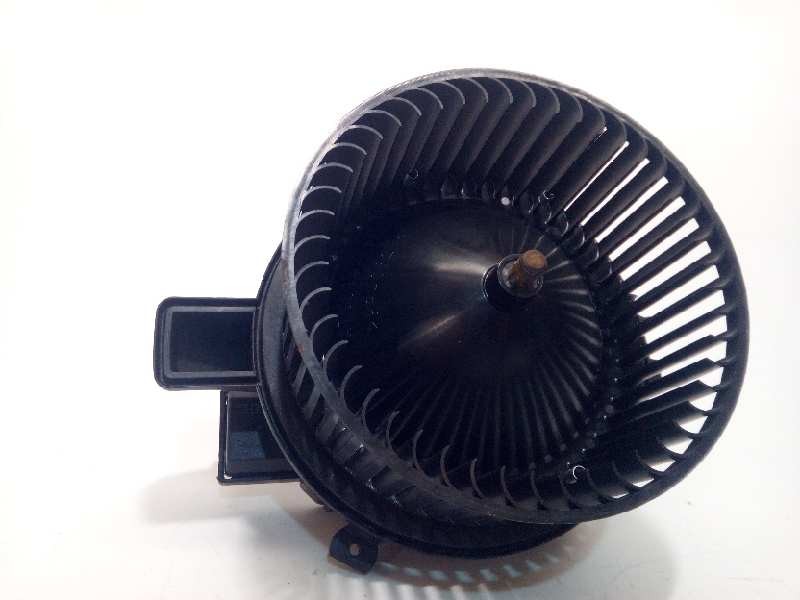 Recambio de motor calefaccion para audi a4 berlina (8w2) 2.0 16v tfsi referencia OEM IAM 4M1820021  