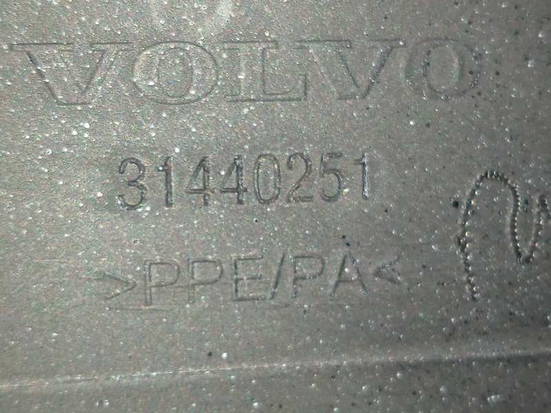 Recambio de tapa exterior combustible para volvo v60 familiar referencia OEM IAM 31440251  