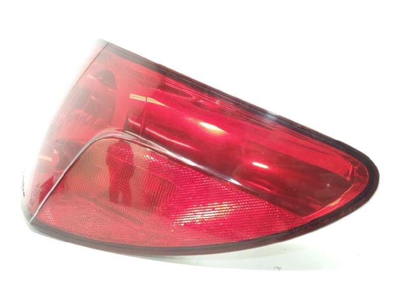 Recambio de piloto trasero derecho para chrysler sebring berlina 2.0 crd cat referencia OEM IAM 05303986AD  5303988AD