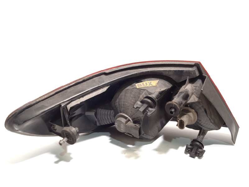 Recambio de piloto trasero derecho para chrysler sebring berlina 2.0 crd cat referencia OEM IAM 05303986AD  5303988AD