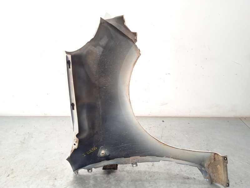 Recambio de aleta delantera izquierda para renault kangoo 1.5 dci diesel referencia OEM IAM 7701478211  