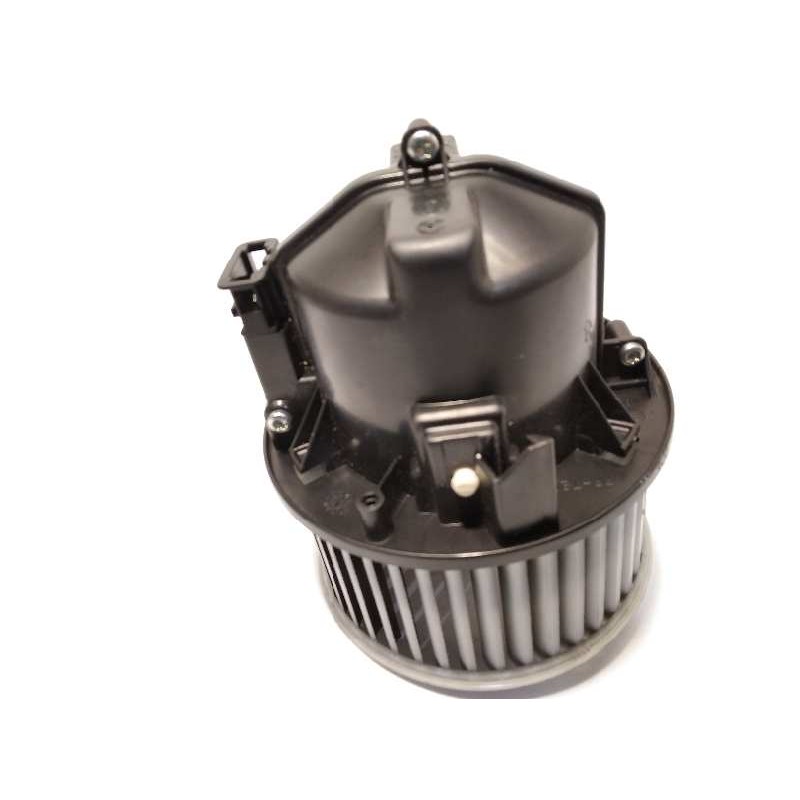 Recambio de motor calefaccion para land rover evoque 2.2 td4 cat referencia OEM IAM LR016627  