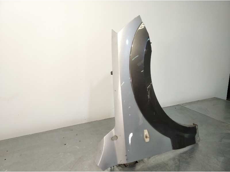 Recambio de aleta delantera derecha para kia sorento 2.5 crdi cat referencia OEM IAM 663213E141  