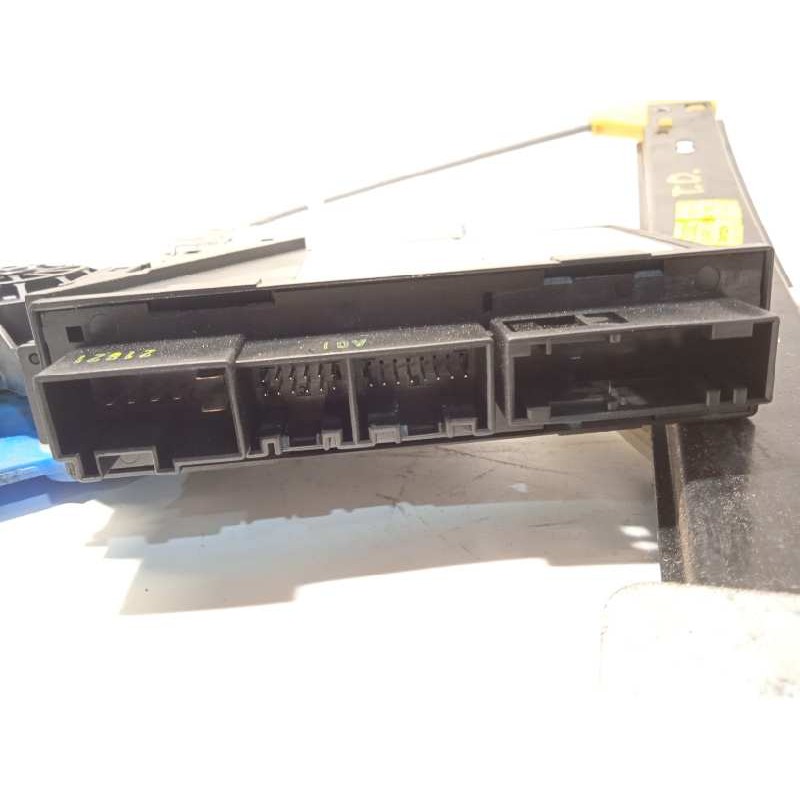 Recambio de elevalunas trasero derecho para audi a4 berlina (8e) 2.0 referencia OEM IAM 8E0839462B  