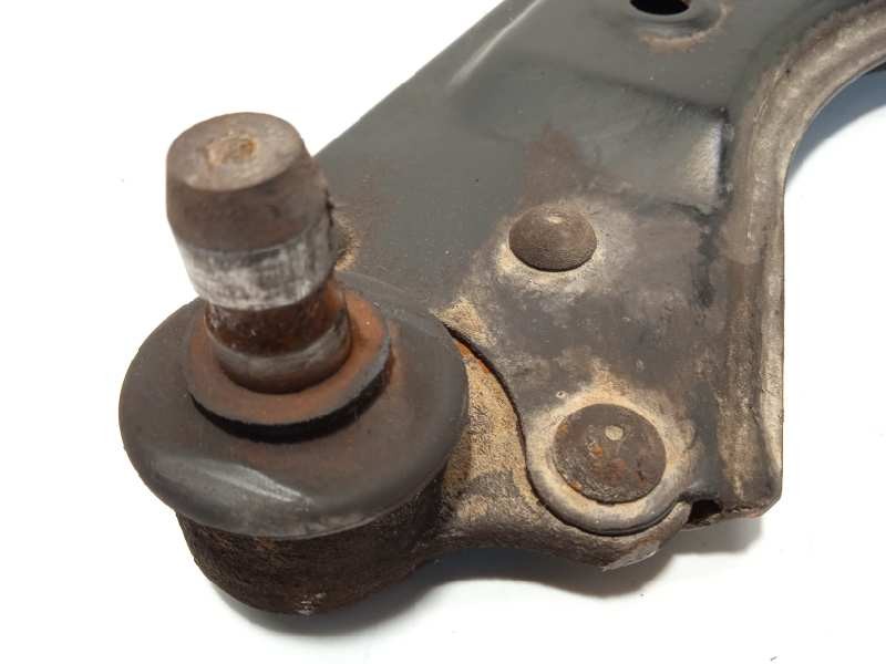 Recambio de brazo suspension inferior delantero izquierdo para peugeot bipper 1.4 hdi referencia OEM IAM 3520W3  