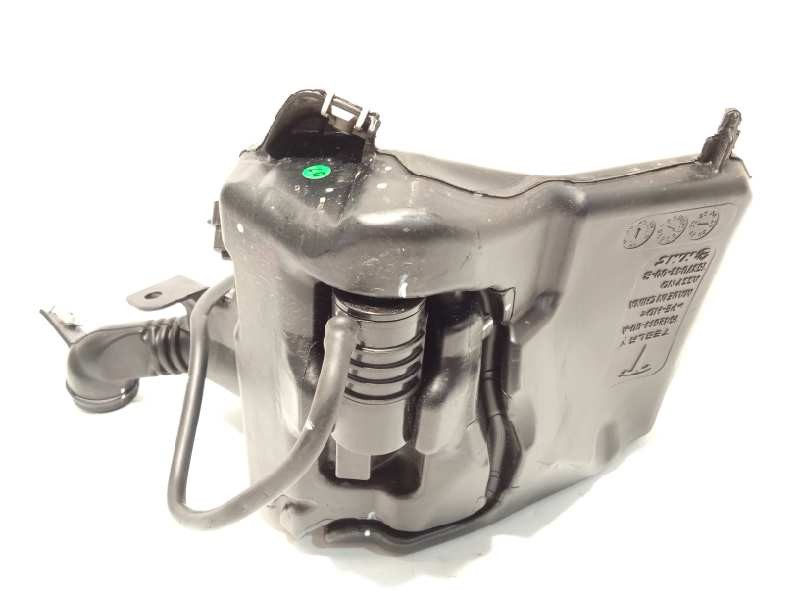 Recambio de deposito limpia para tesla model 3 rwd referencia OEM IAM 164261400A  